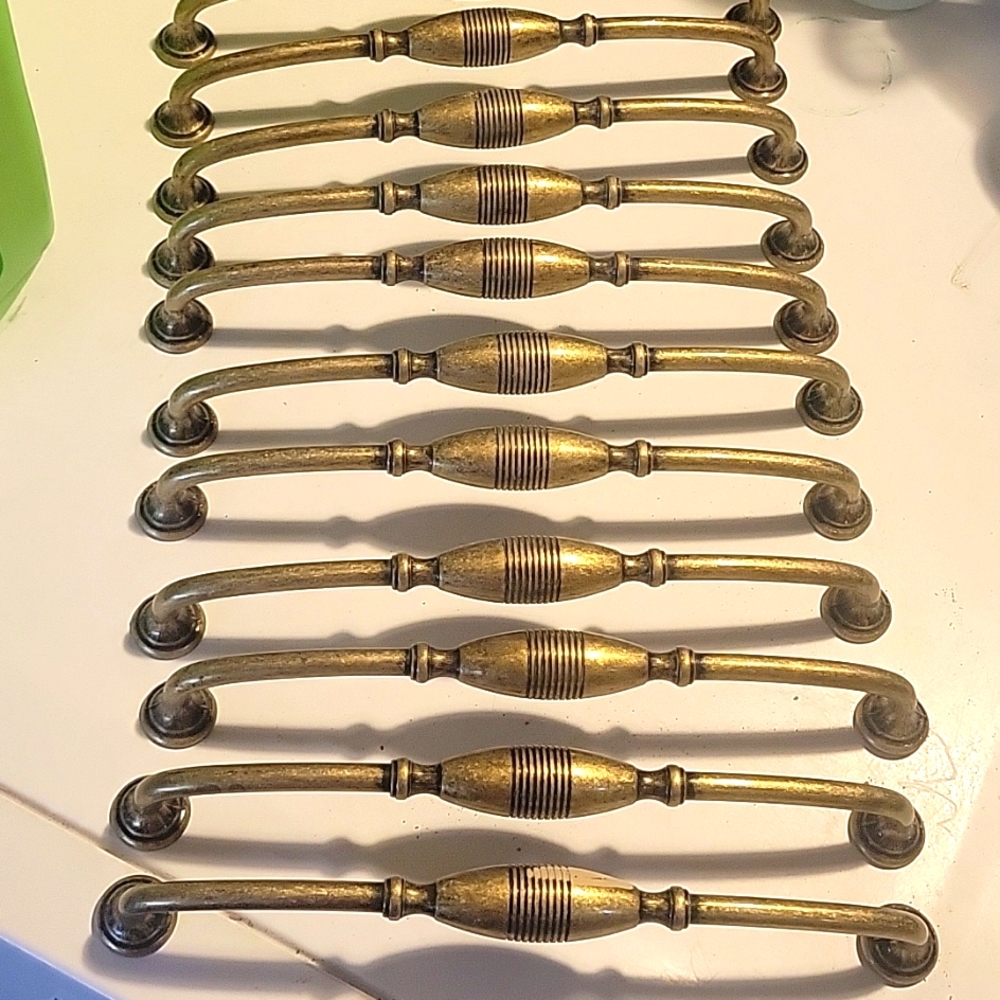 MNG 10" Hardware